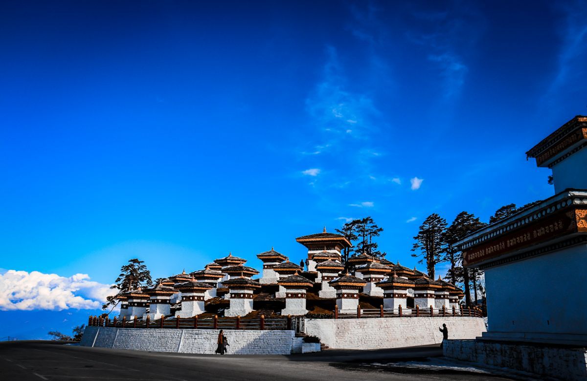 The Druk Wangyal chortens at Dochu La under a clear sky